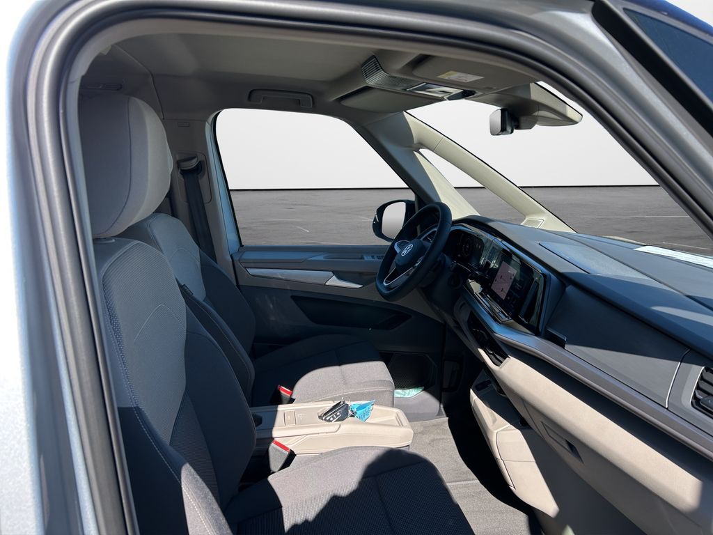 Volkswagen T7 Multivan 2025