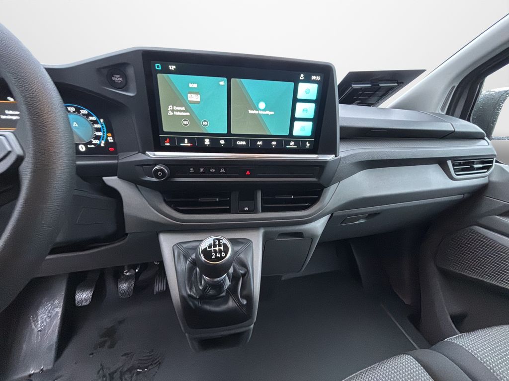 Volkswagen T7 Transporter 2025