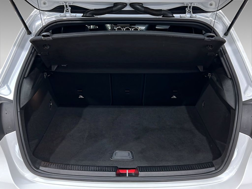 Mercedes-Benz A 250 2021