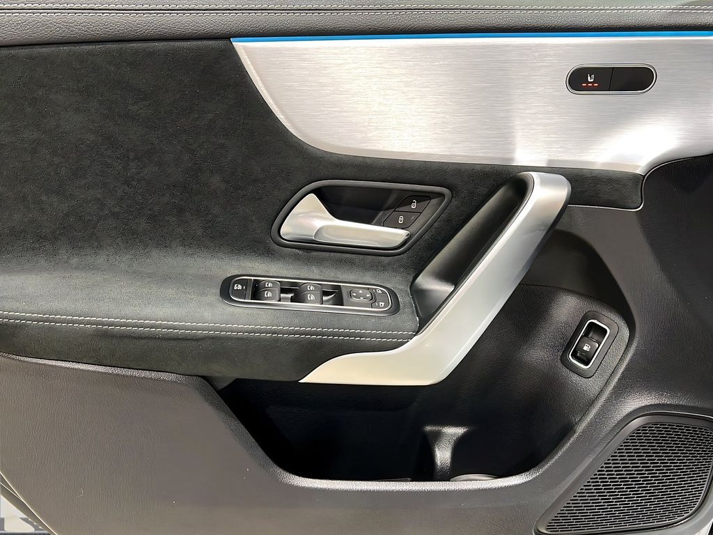 Mercedes-Benz A 250 2021