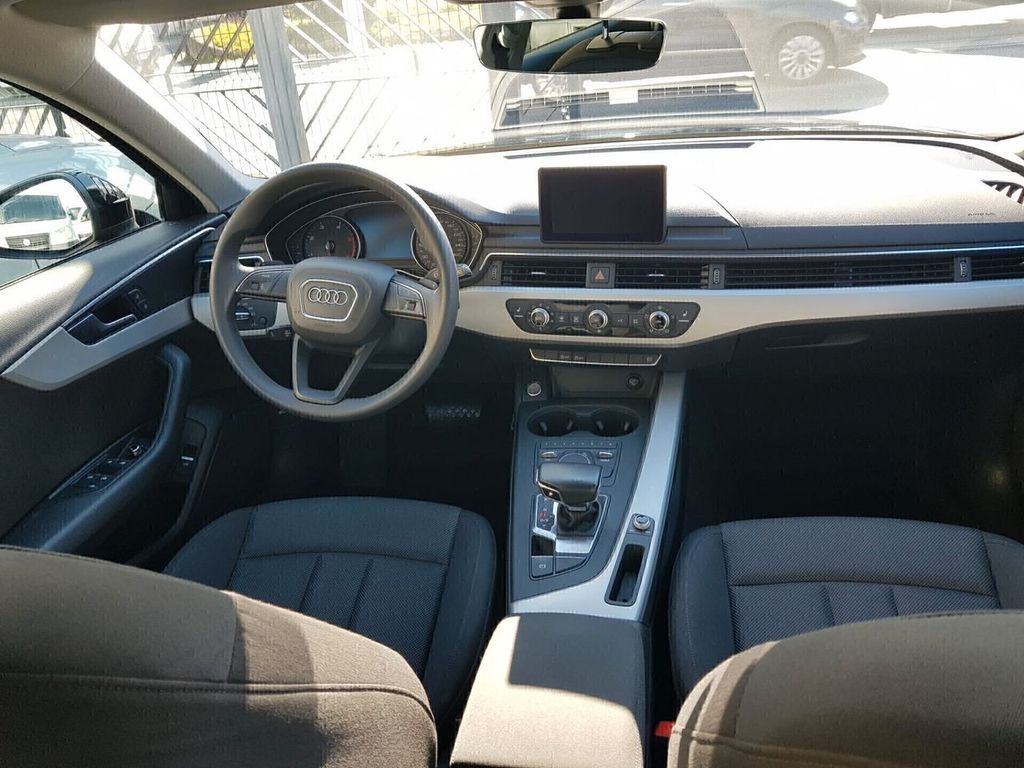 Audi A4 2019