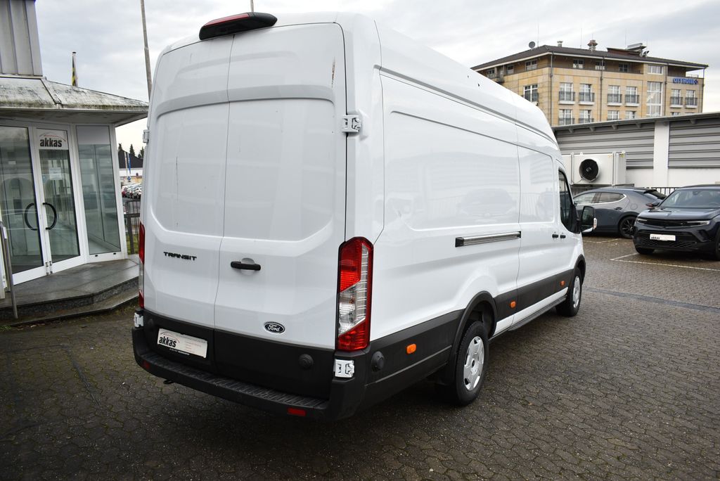 Ford Transit 2025