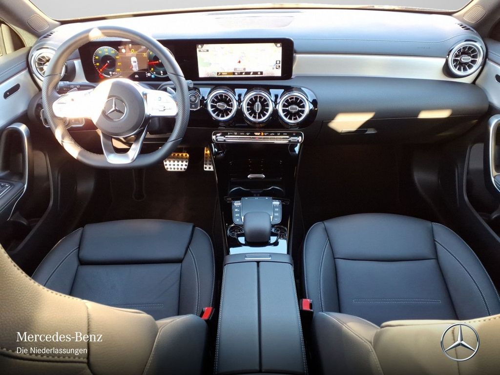 Mercedes-Benz A 200 2022