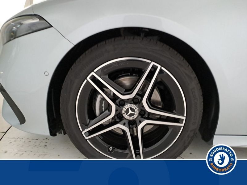 Mercedes-Benz A 180 2025