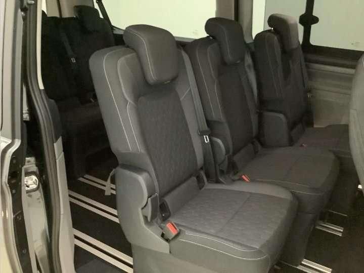 Ford Tourneo Custom 2025