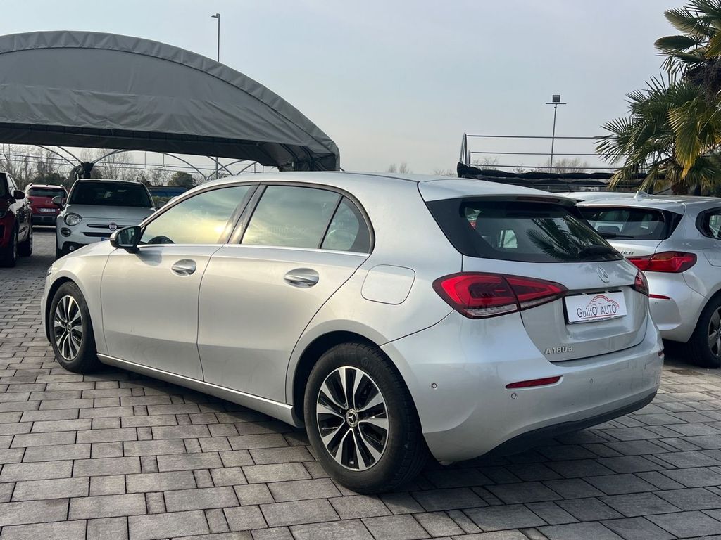 Mercedes-Benz A 180 2021