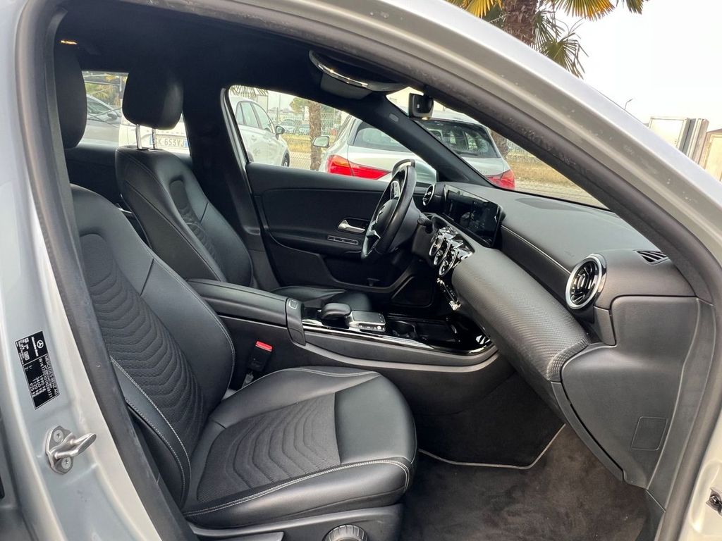 Mercedes-Benz A 180 2021