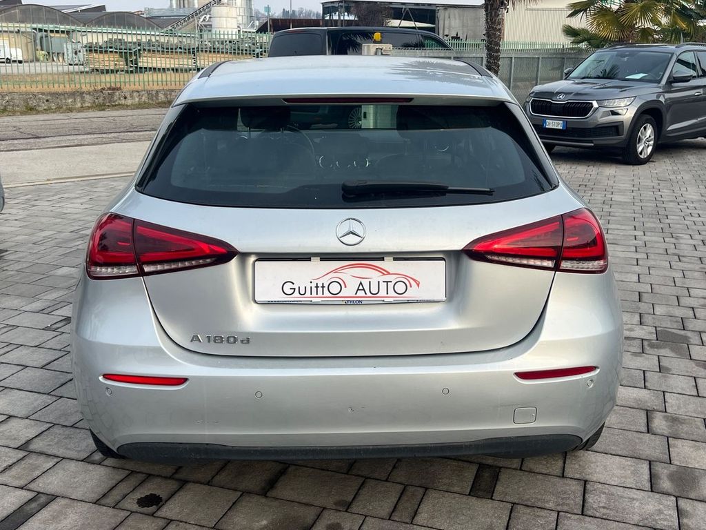 Mercedes-Benz A 180 2021