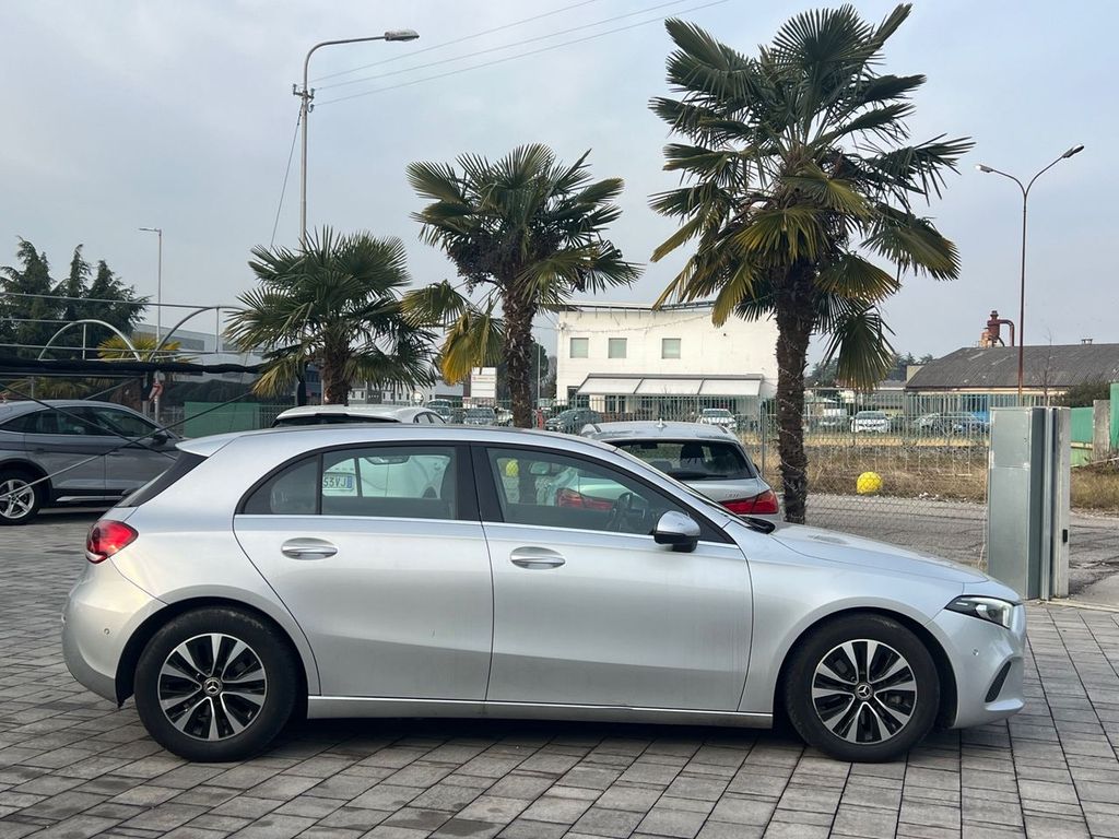 Mercedes-Benz A 180 2021