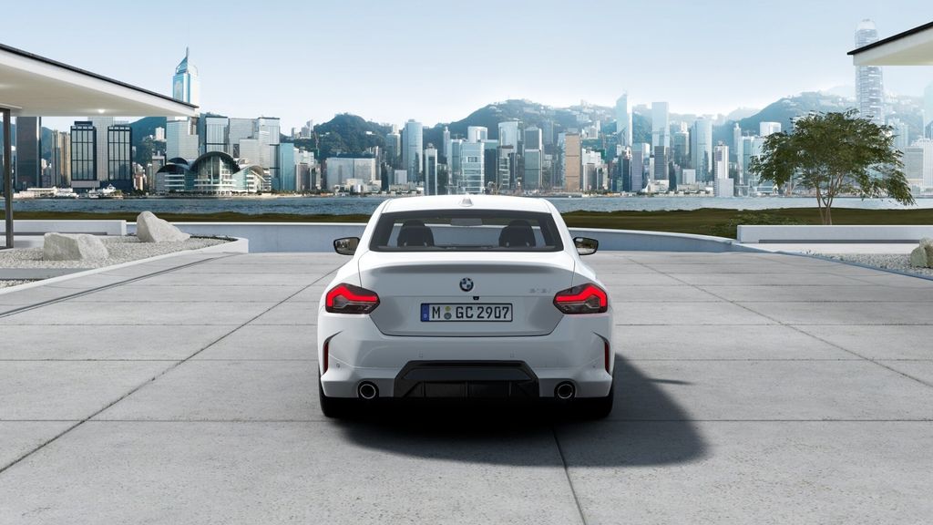 BMW 218