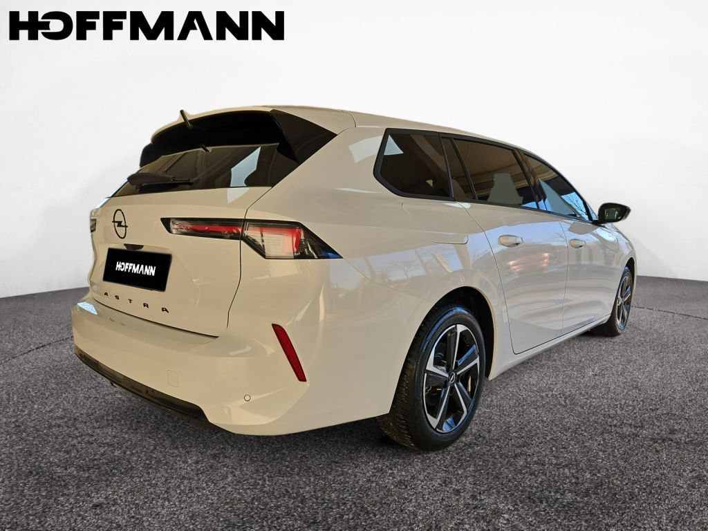 Opel Astra 2024