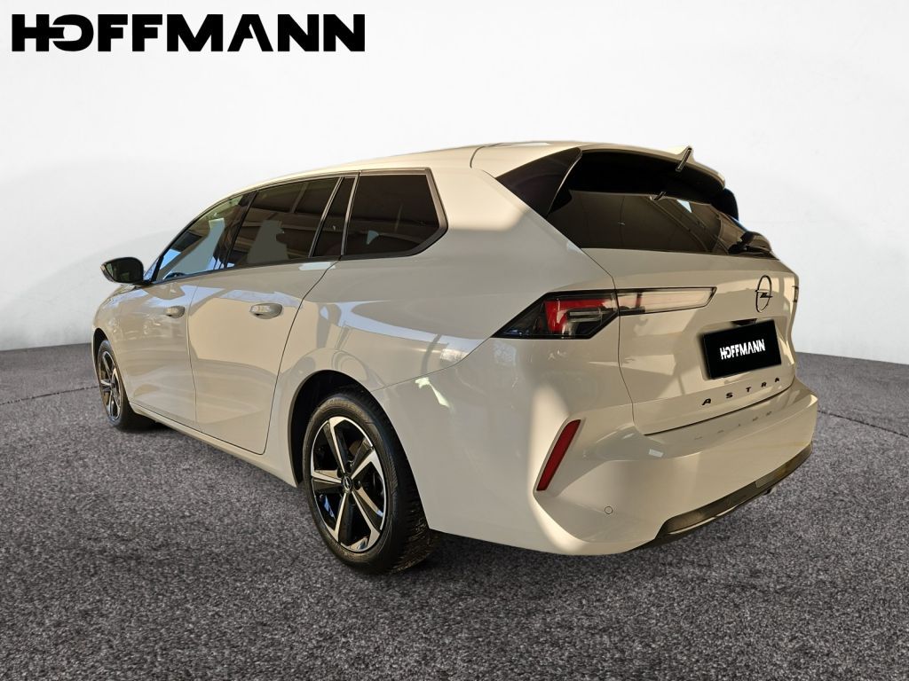 Opel Astra 2024