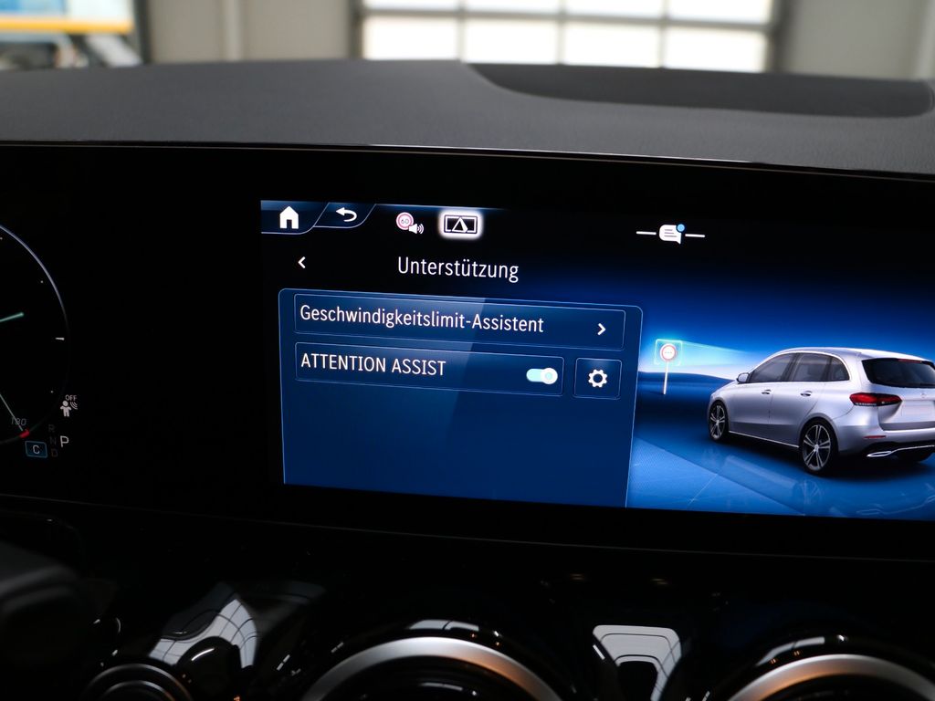 Mercedes-Benz B 180 2024