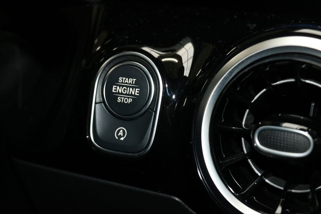 Mercedes-Benz B 180 2024