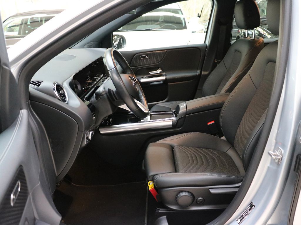 Mercedes-Benz B 180 2024