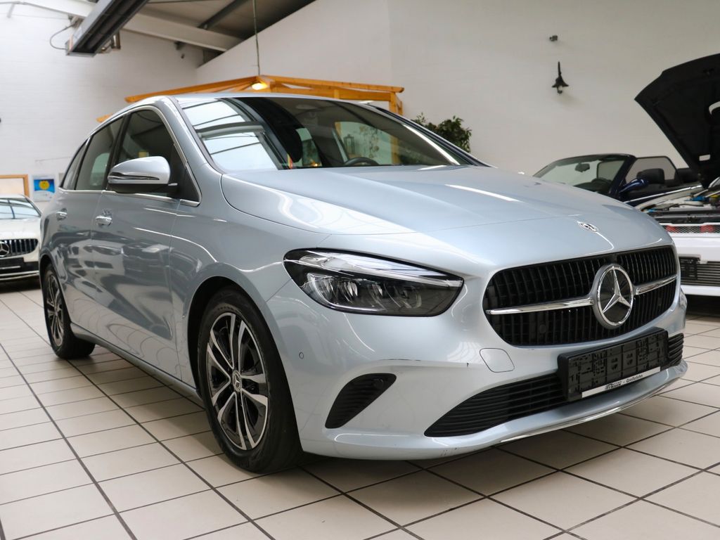 Mercedes-Benz B 180 2024