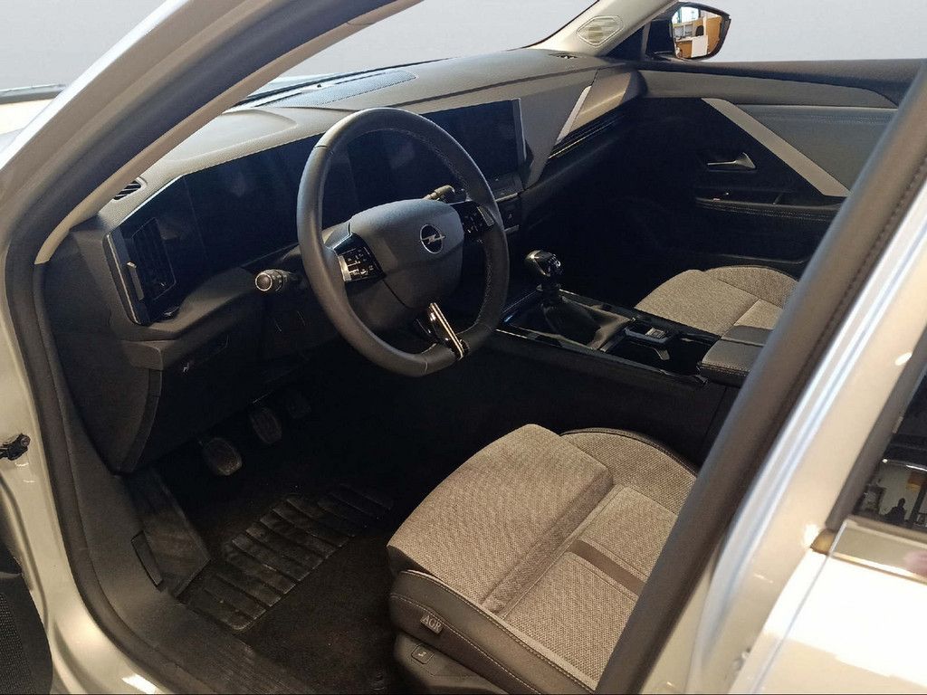 Opel Astra 2023