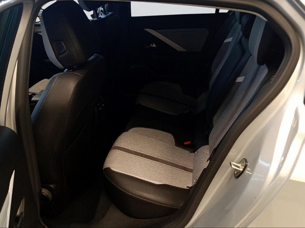 Opel Astra 2023