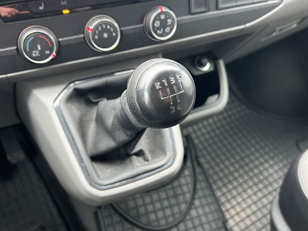 Volkswagen T6 Transporter 2021