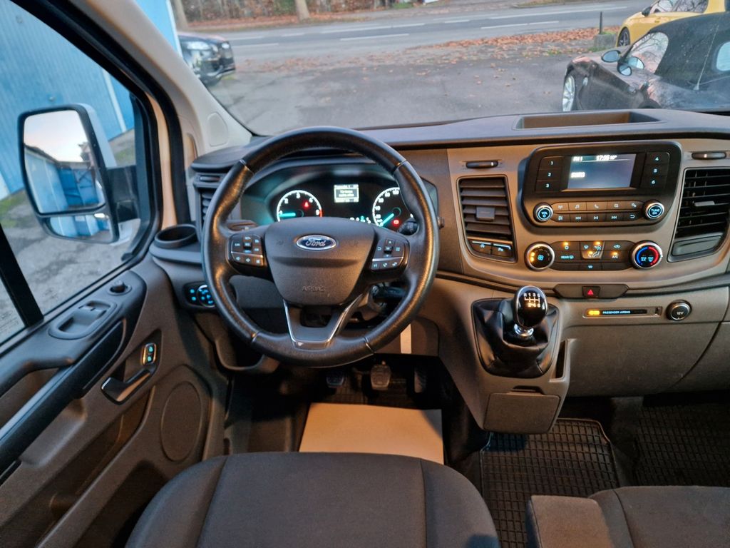 Ford Tourneo Custom 2019