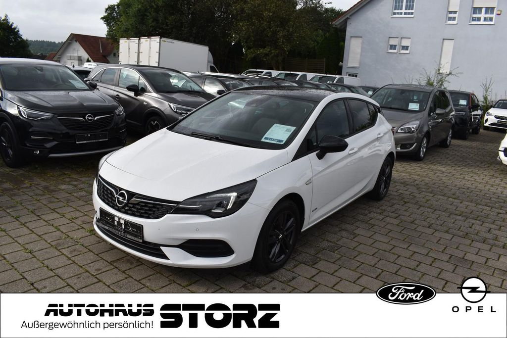 Opel Astra 2021