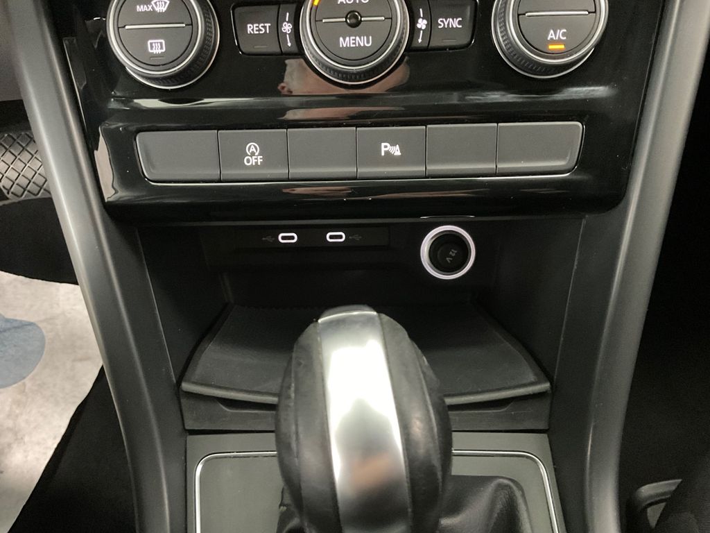 Volkswagen Touran 2021