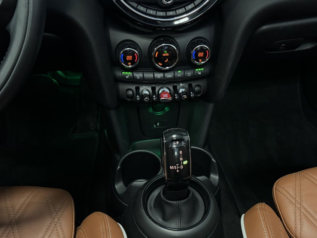 MINI Cooper Cabrio 2021