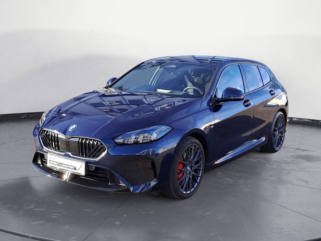 BMW 120 2025