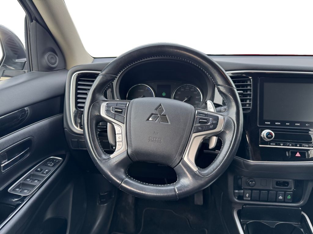 Mitsubishi Outlander 2020