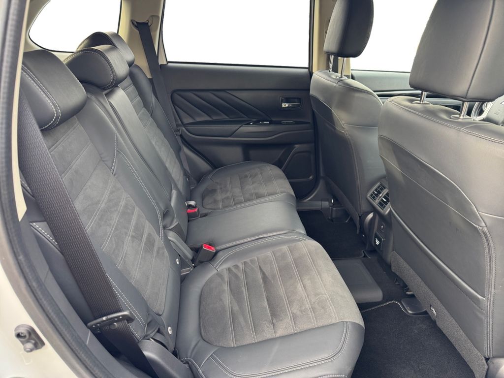 Mitsubishi Outlander 2020