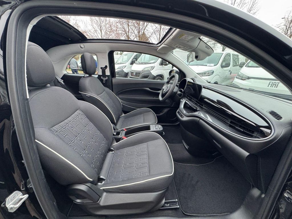Fiat 500e 2024