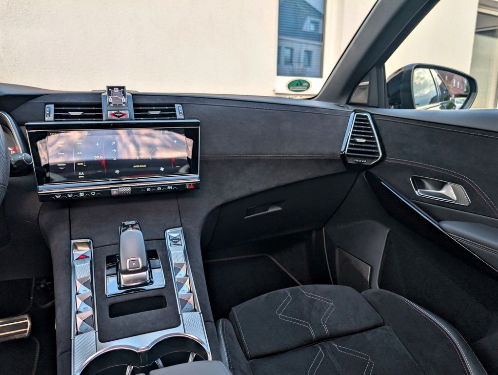 DS Automobiles DS7 (Crossback) 2023