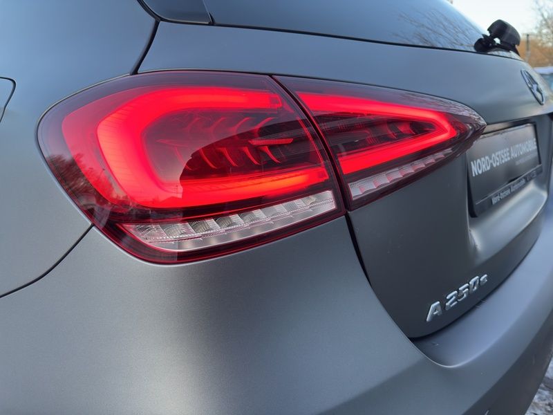 Mercedes-Benz A 250 2021