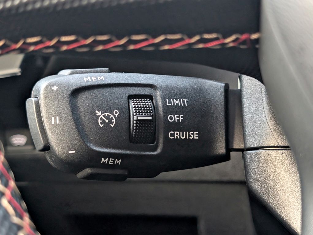 DS Automobiles DS7 (Crossback) 2023