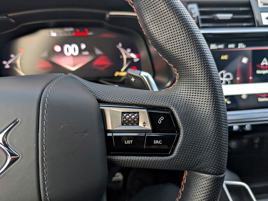 DS Automobiles DS7 (Crossback) 2023