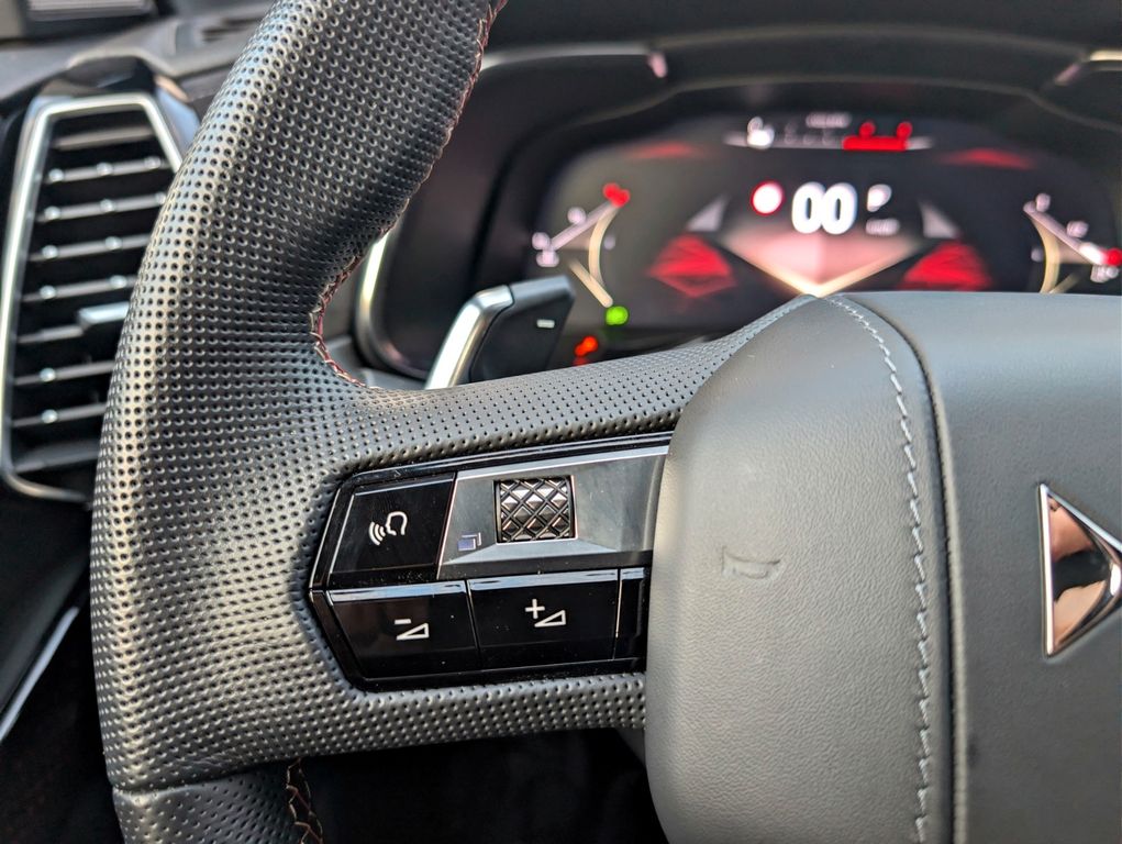 DS Automobiles DS7 (Crossback) 2023