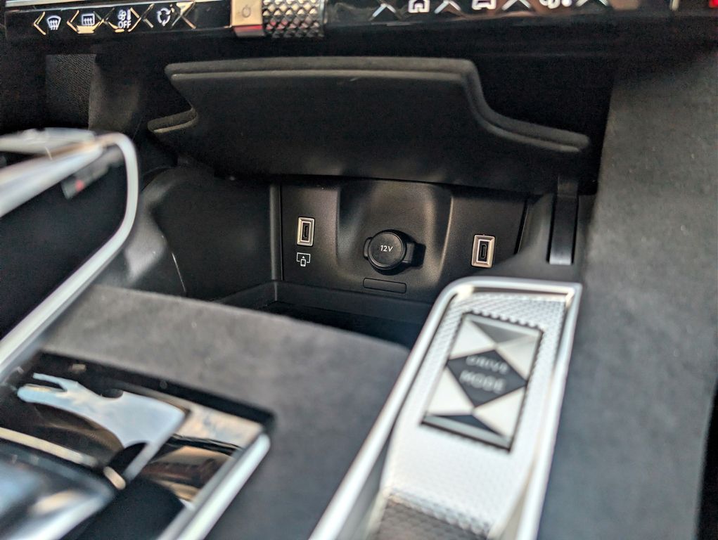 DS Automobiles DS7 (Crossback) 2023