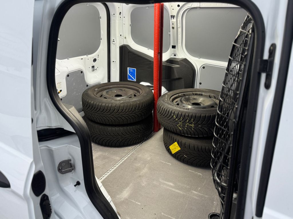 Ford Tourneo Courier 2023