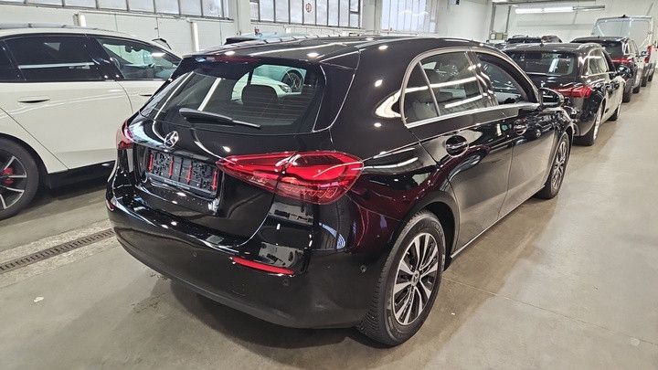 Mercedes-Benz A 180 2024