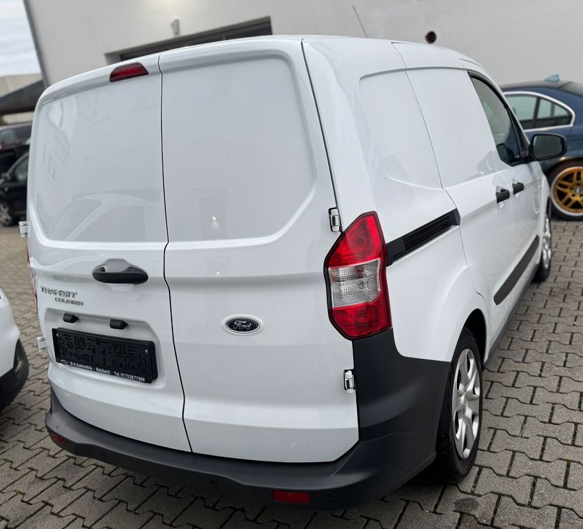 Ford Tourneo Courier 2023