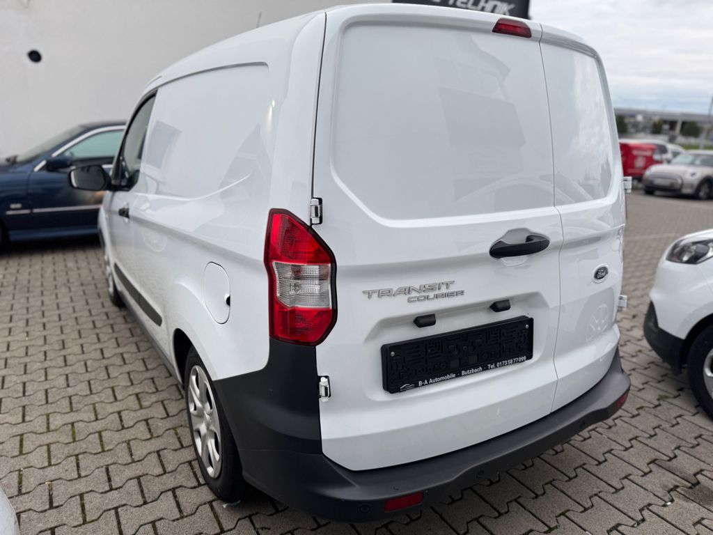 Ford Tourneo Courier 2023