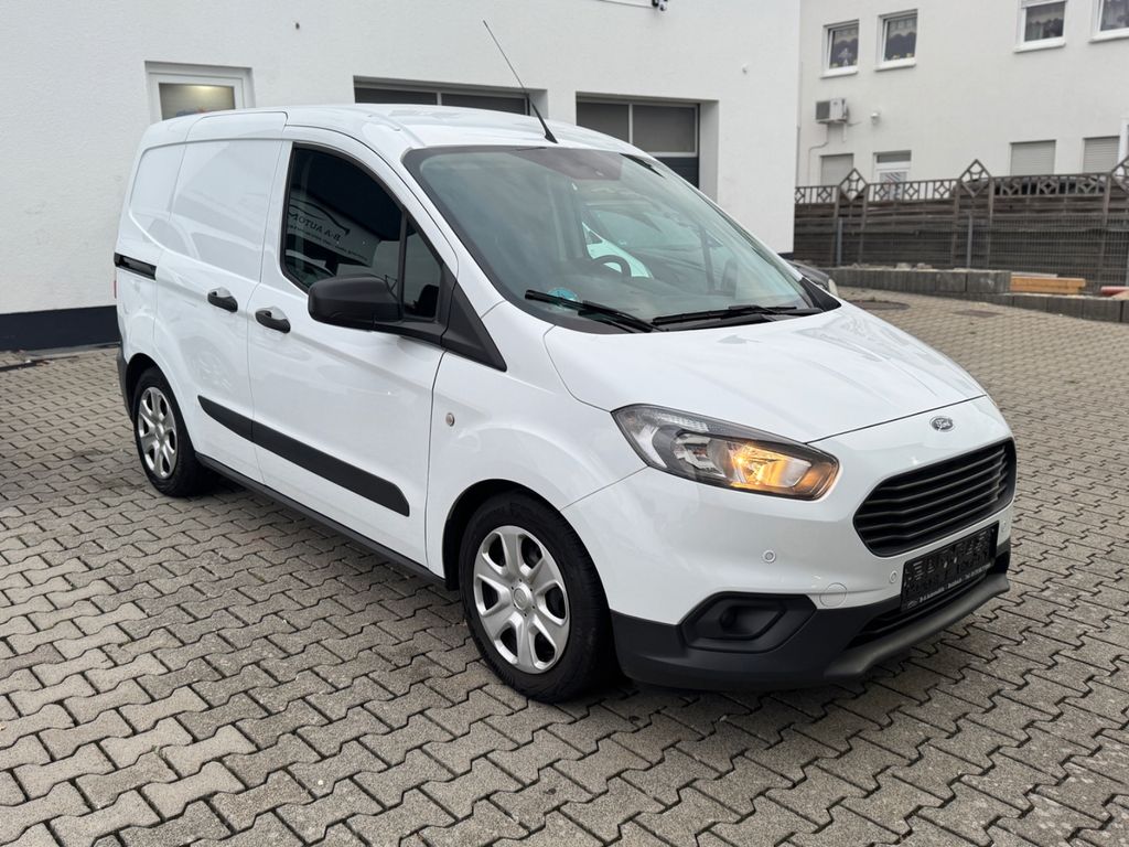Ford Tourneo Courier 2023