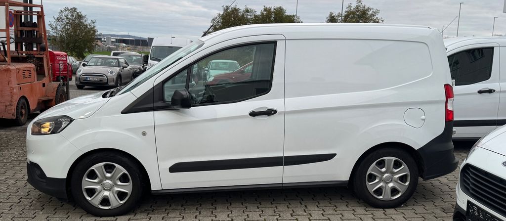 Ford Tourneo Courier 2023