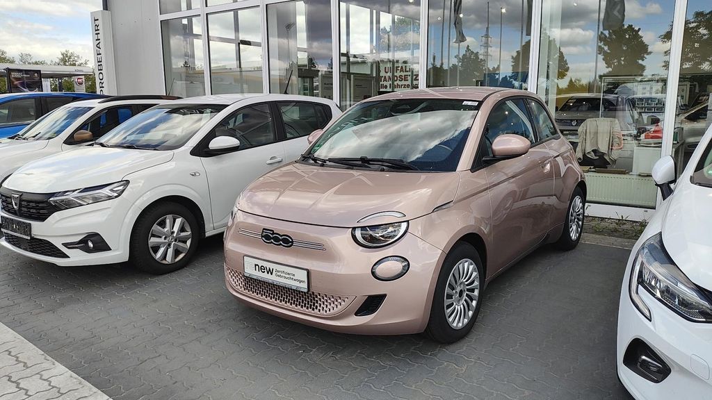 Fiat 500e 2023