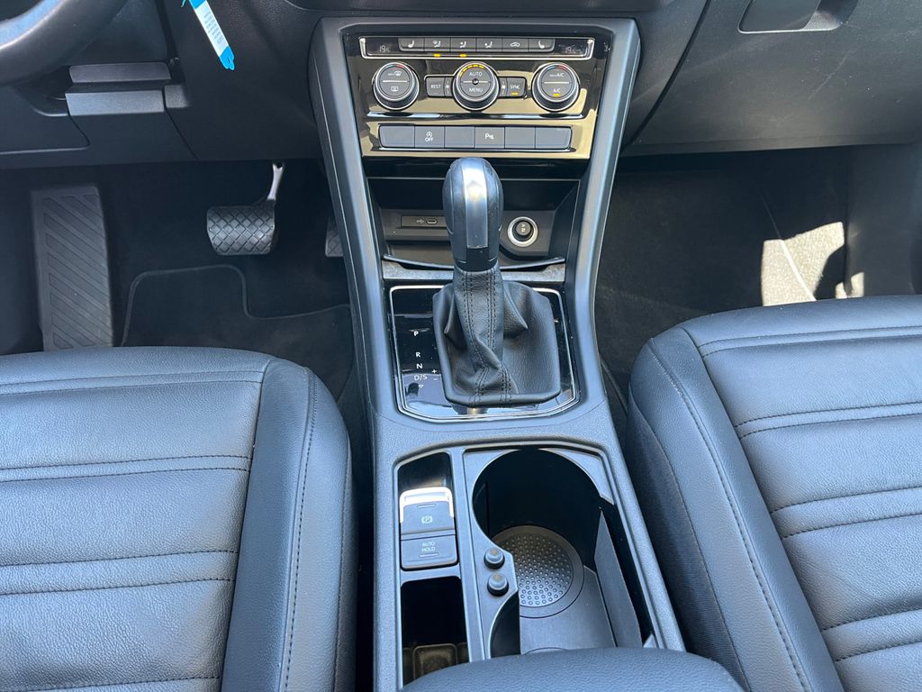 Volkswagen Touran 2021