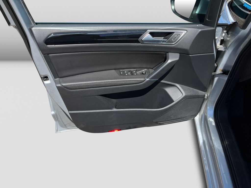 Volkswagen Touran 2021