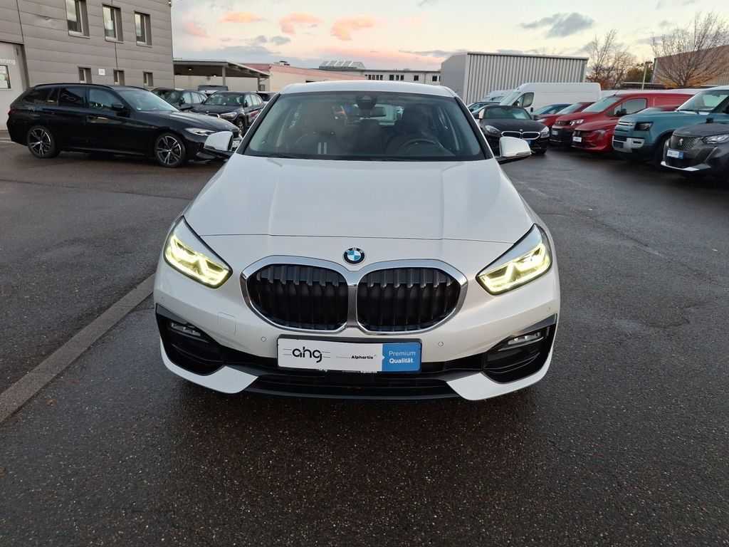 BMW 118 2021