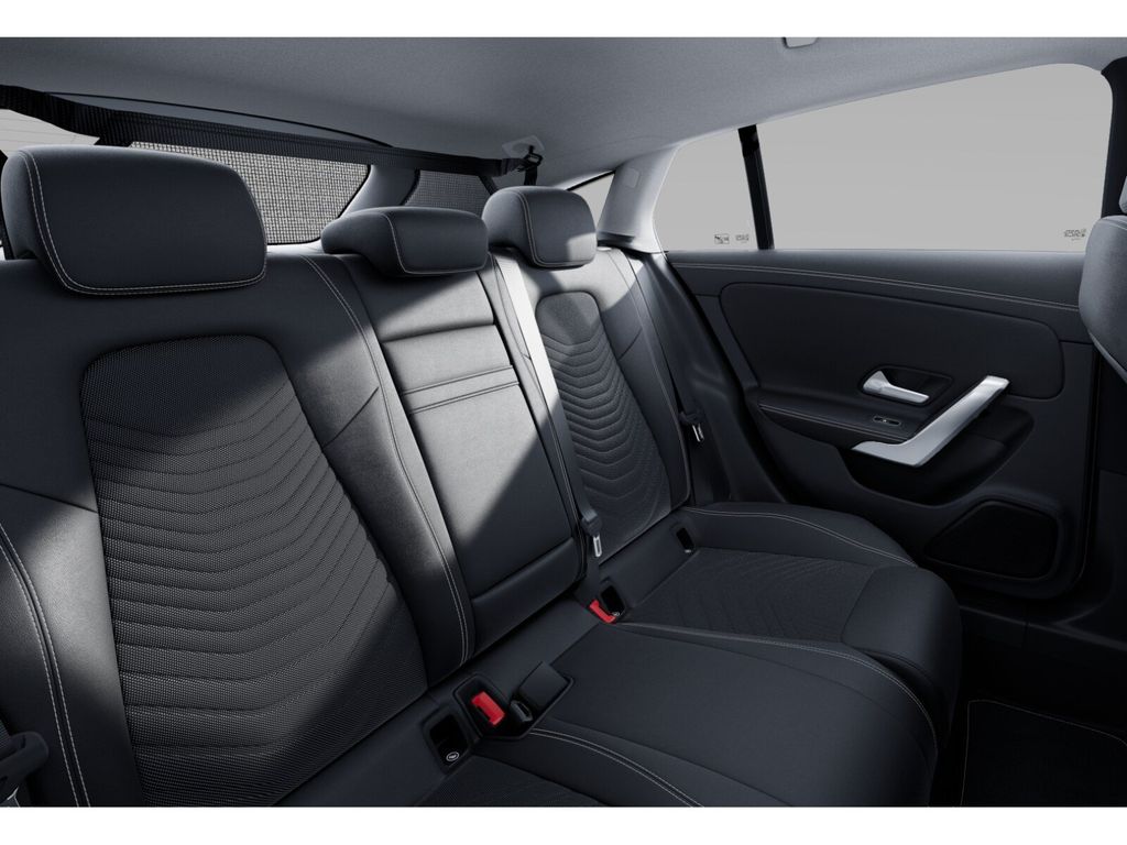 Mercedes-Benz CLA 180 Shooting Brake 2024