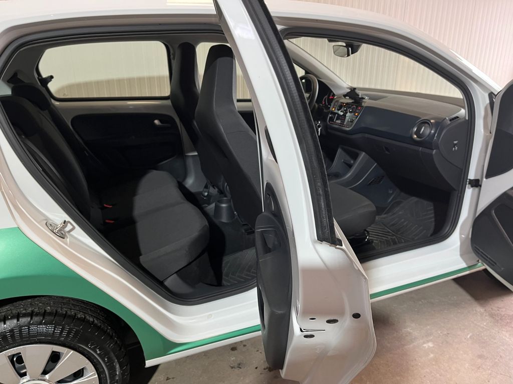 Volkswagen up! 2023