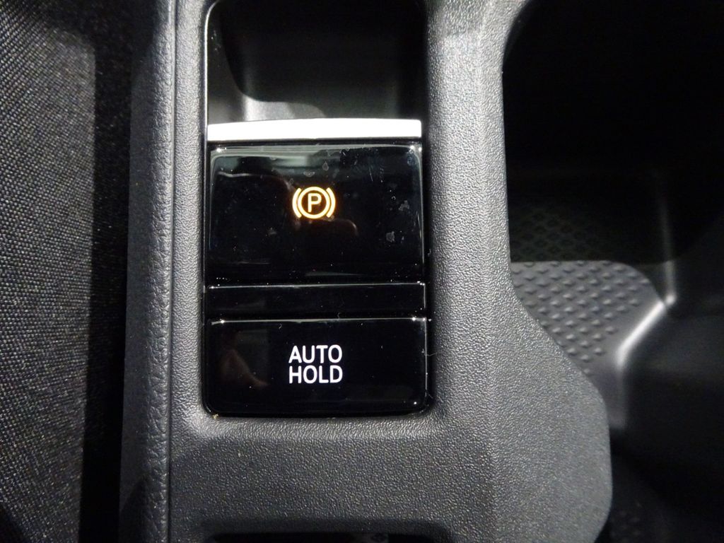 Ford Grand Tourneo 2025